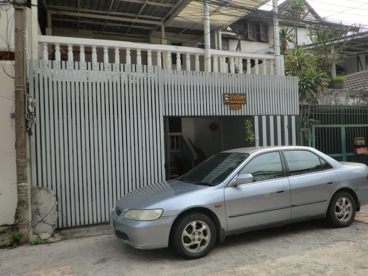 Hostel Baan Paan Sook Unitato Bangkok Exteriér fotografie