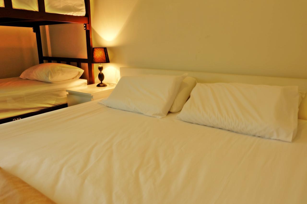 Hostel Baan Paan Sook Unitato Bangkok Exteriér fotografie
